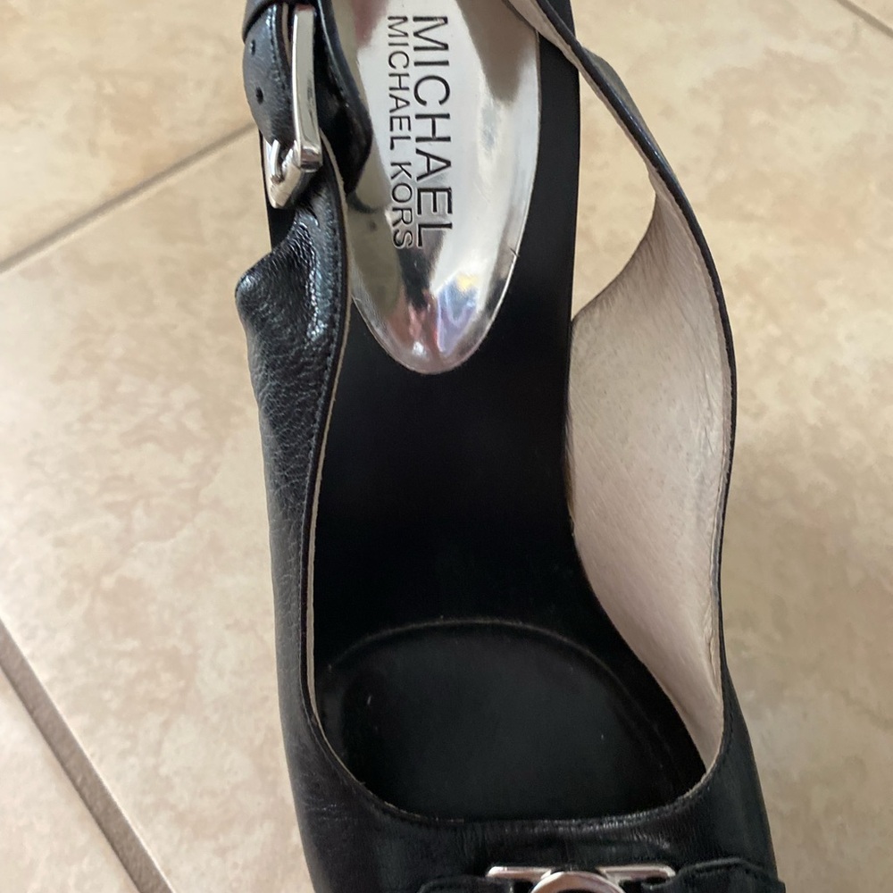 ⭐️ Sold Michael Kors charm sling platform black sandals size 11 - Picture 5 of 11